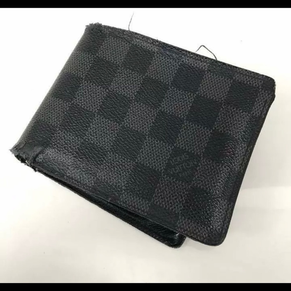 Authentic Louis Vuitton Damier Graphite Wallet
